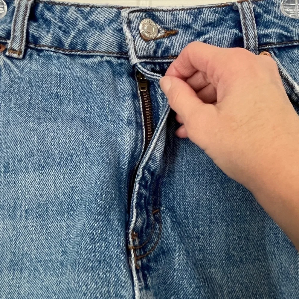 Topshop Moto Distressed Raw Hem Denim Mini Skirt Medium Wash Size 8